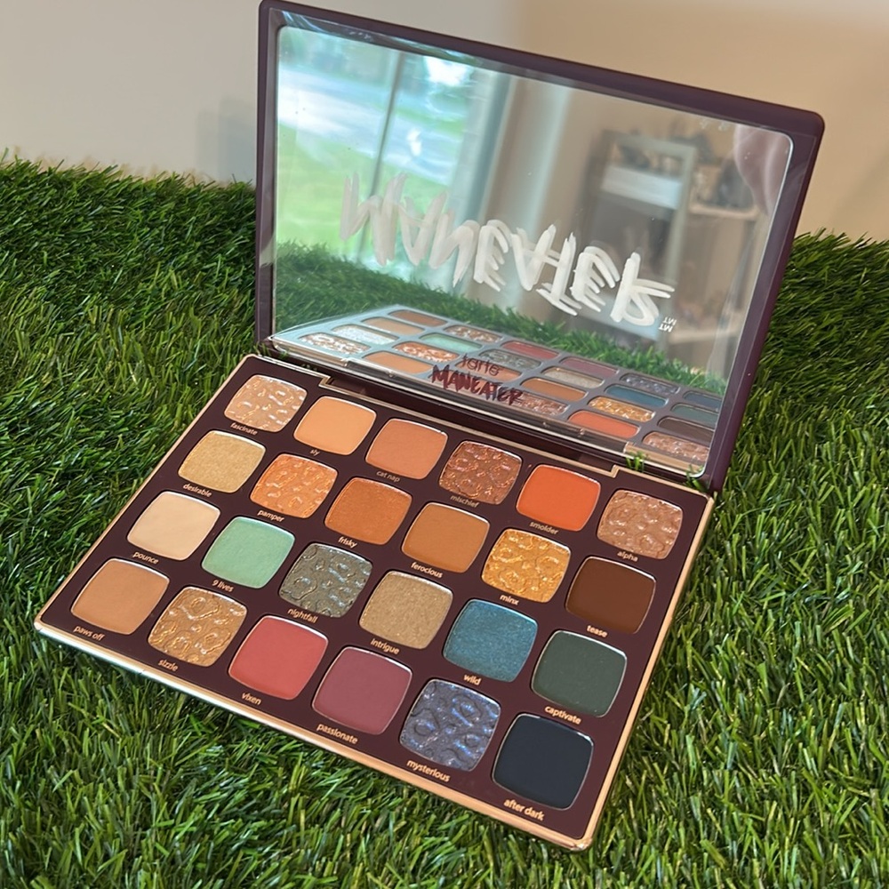 NIB Tarte Maneater Nightfall Eyeshadow Palette - Picture 9 of 14